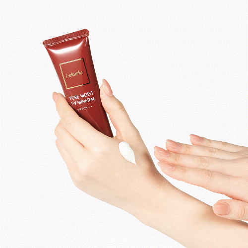 PURE MOIST UV MINERAL